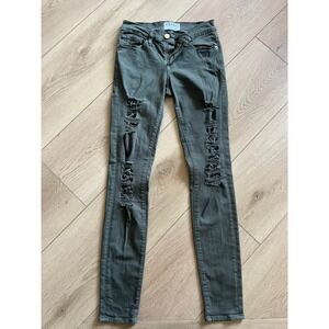 FRAME Denim Le Skinny de Jeanne Olive Green Distressed Ripped Jeans‎